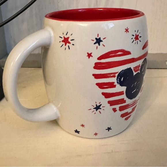 Disney Parks Starbucks Red White Blue Patriotic Mug Mickey 12oz Hearts USA - Picture 2 of 7